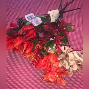 Plastic decorative flowers